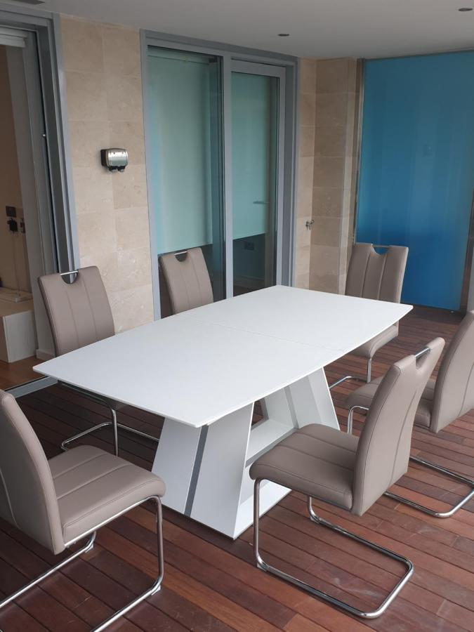 Ocean Village Apartment غيبرالتار المظهر الخارجي الصورة
