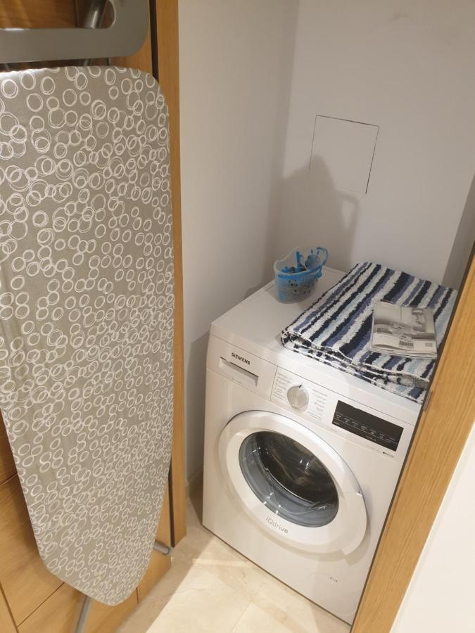 Ocean Village Apartment غيبرالتار المظهر الخارجي الصورة